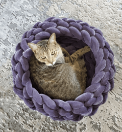 Mika Velvet Braid Pet Bed (Color: Blue)