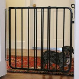 Auto Lock Pet Gate (Color: Black)